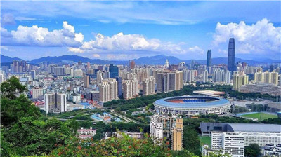 广州龙公子抓龙筋，享受尊贵按摩待遇